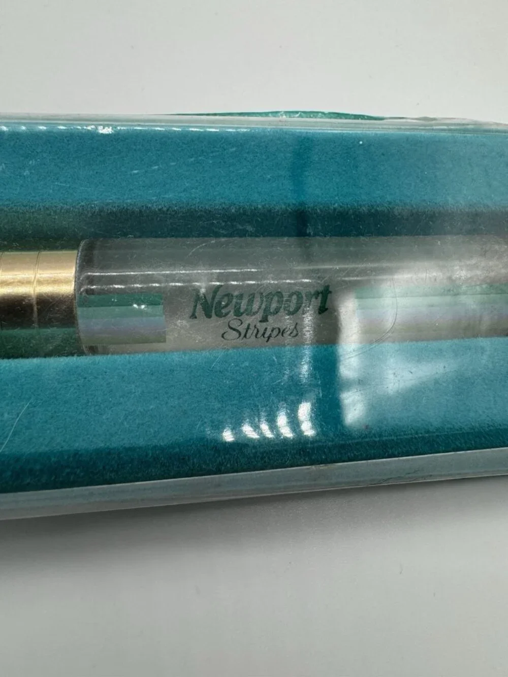 Newport stripes powder